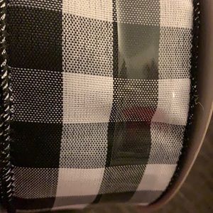 RIBBON CELEBRATE IT BLACK AND WHITE COLOR SQUARE DESIGN